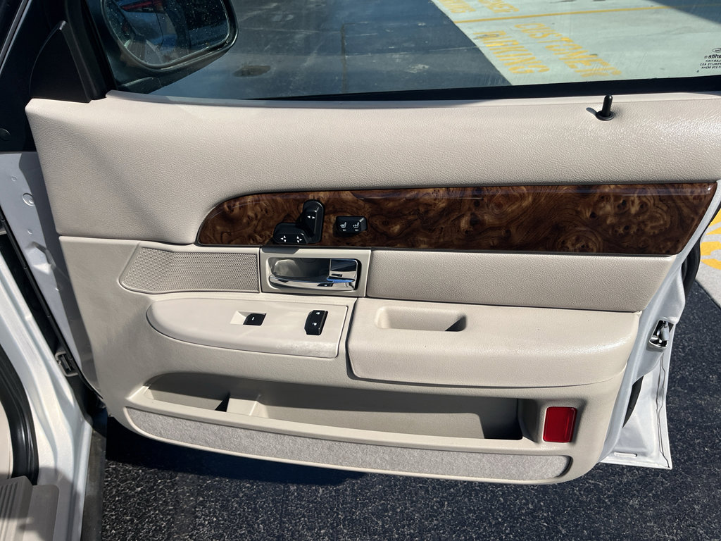 Used 2011 Mercury Grand Marquis LS image 31