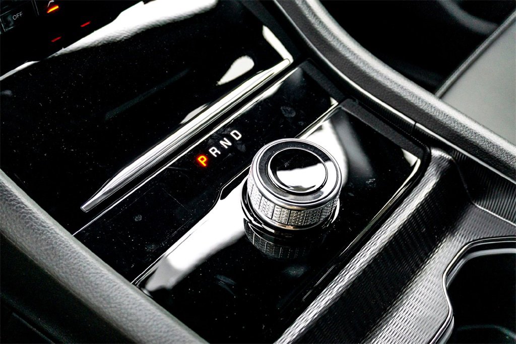 New 2025 Jeep Grand Cherokee Limited w/ Black Appearance Package image 16