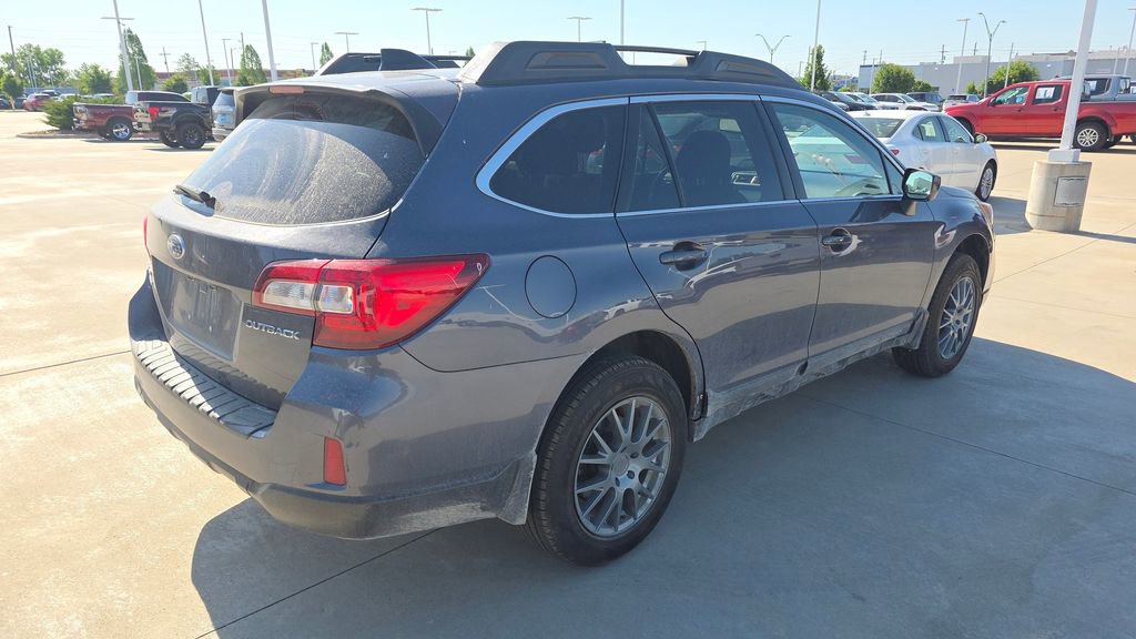Used 2016 Subaru Outback 2.5i Premium AWD/4WD image 5