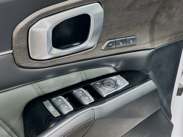 New 2025 Kia Sorento SX Prestige w/ Sage Leather Package image 18
