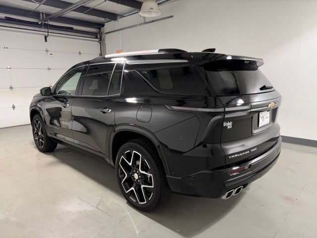Used 2026 Chevrolet Traverse High Country w/ LPO, Floor Liner Package AWD/4WD image 5