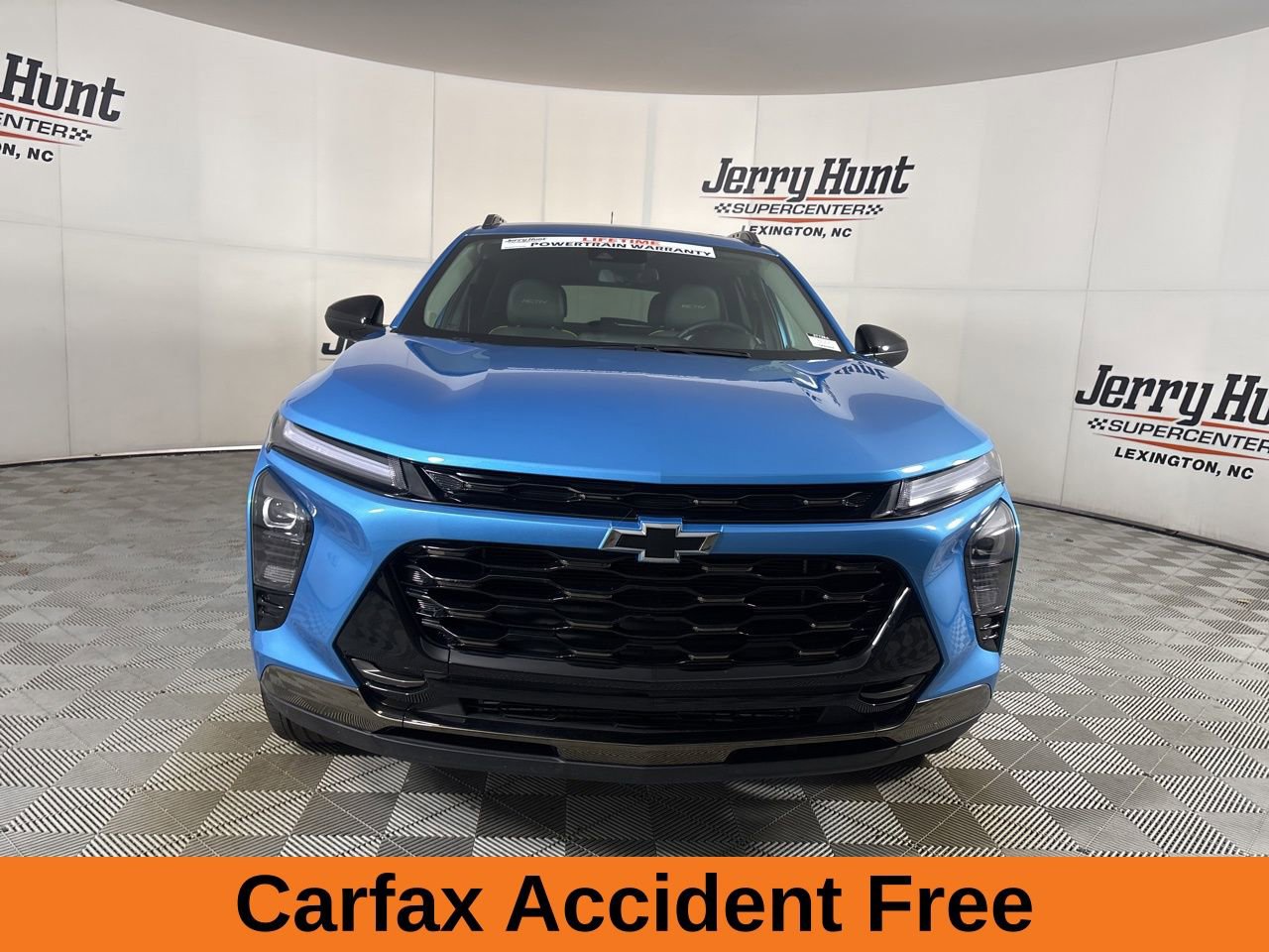 Used 2025 Chevrolet Trax ACTIV FWD image 3