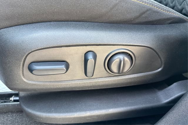 Used 2024 Chevrolet Equinox LT image 18