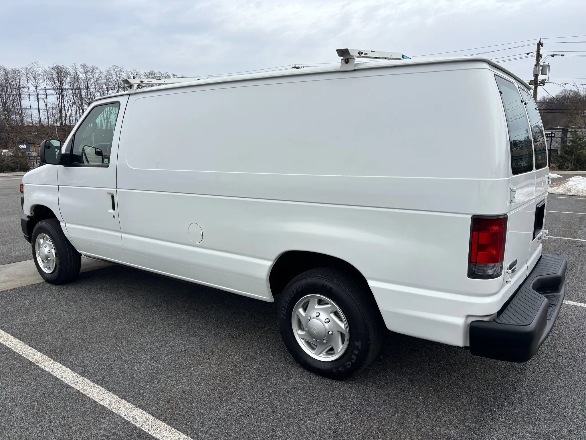 Used 2012 Ford E-150 and Econoline 150 w/ Commercial Cargo Van Pkg image 5