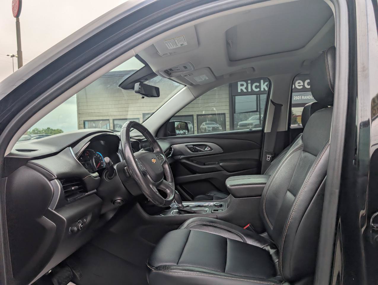Used 2018 Chevrolet Traverse Premier w/ Redline Edition FWD image 13