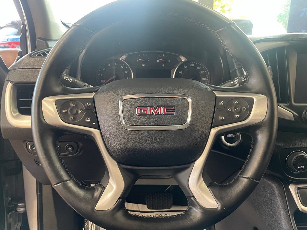 Used 2024 GMC Terrain SLT AWD/4WD image 24
