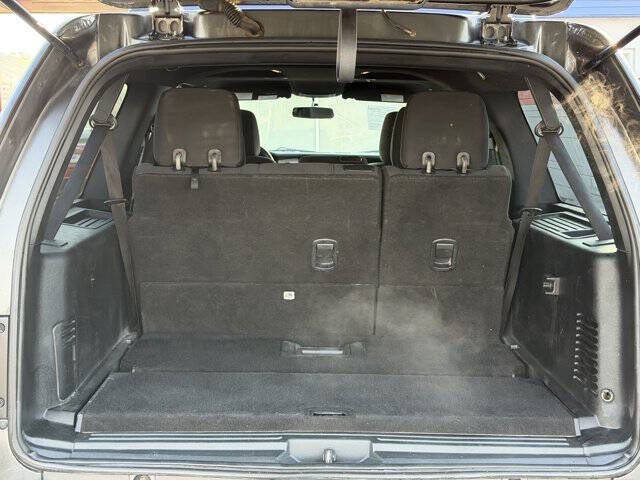 Used 2016 Ford Expedition EL XLT image 23