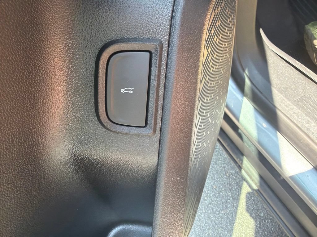 New 2027 GMC Terrain Elevation w/ Elevation Premium Package AWD/4WD image 15