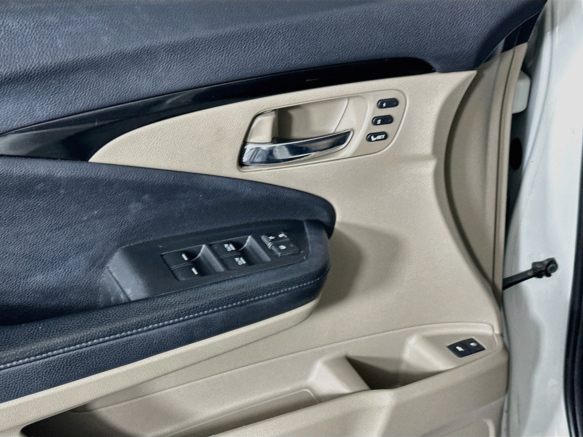 Used 2019 Honda Pilot Touring image 15