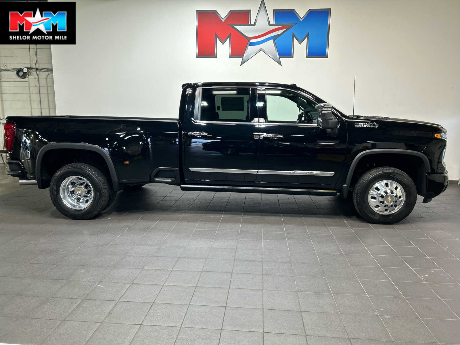 New 2026 Chevrolet Silverado 3500 High Country w/ High Country Premium Package
