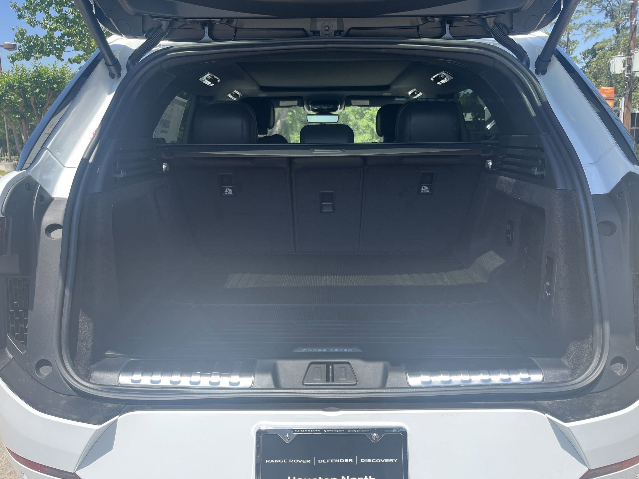 Used 2025 Land Rover Range Rover Sport Dynamic SE image 28