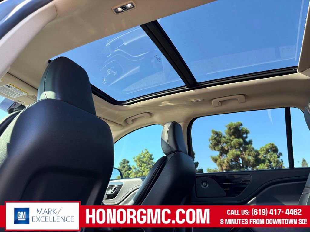 Used 2022 Lincoln Aviator Reserve w/ Equipment Group 201A RWD image 17