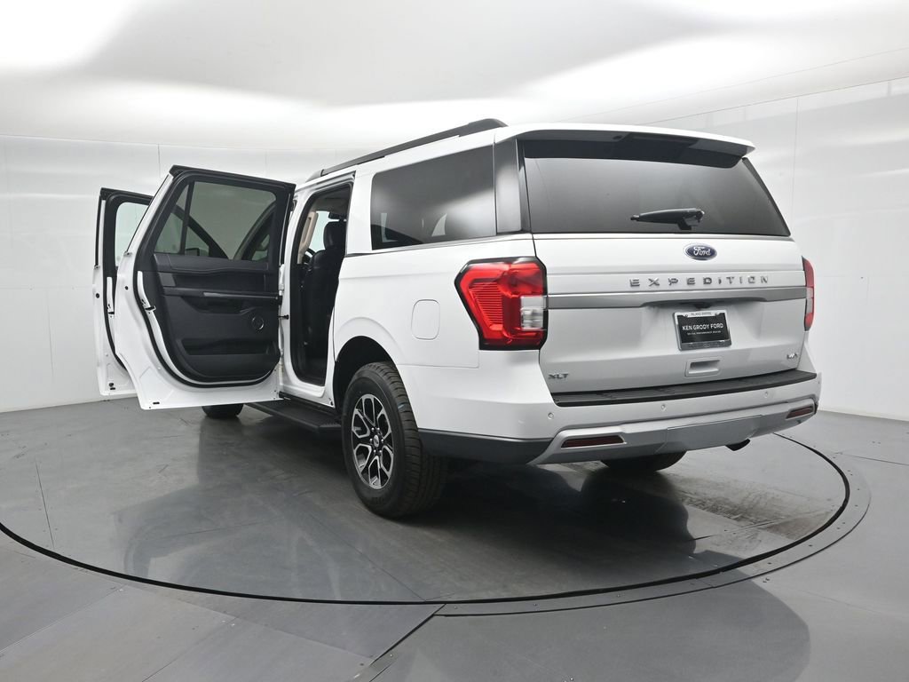 Used 2024 Ford Expedition Max XLT image 36