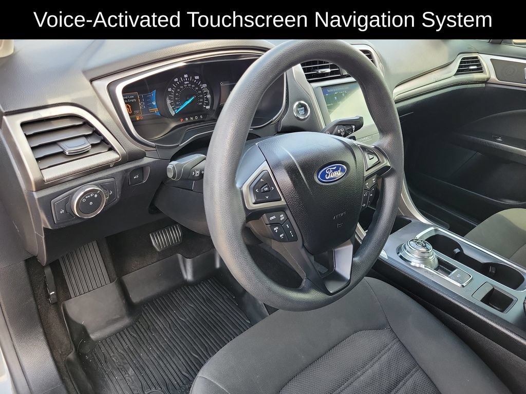 Used 2020 Ford Fusion SE AWD/4WD image 11