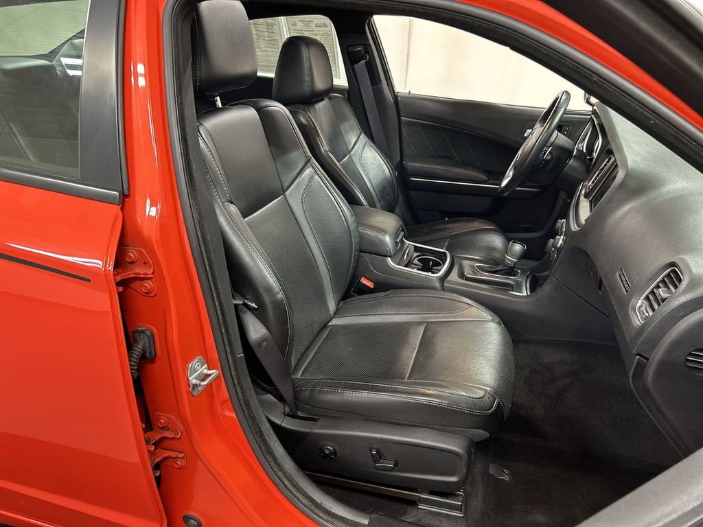 Used 2016 Dodge Charger SXT w/ AWD Plus Group image 24