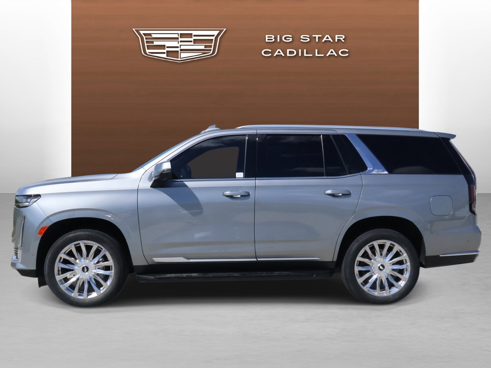 Used 2023 Cadillac Escalade Premium Luxury RWD image 2
