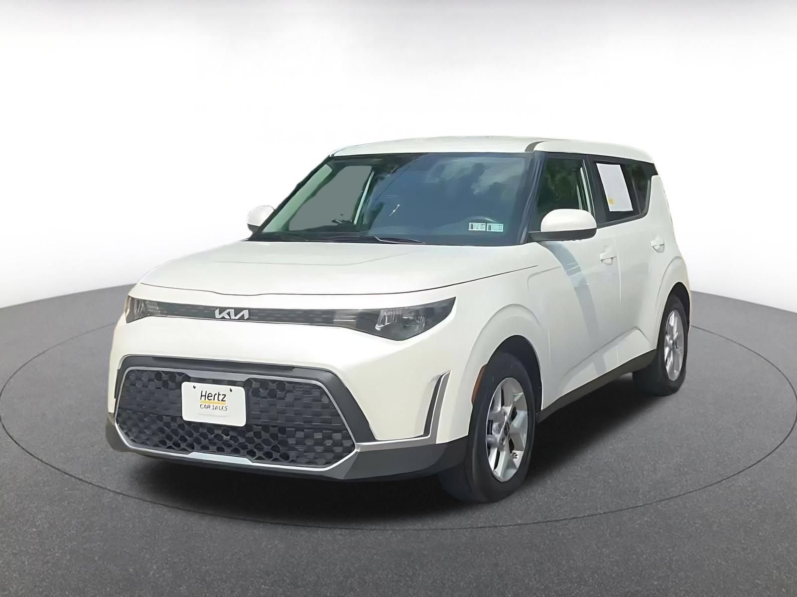 Used 2025 Kia Soul LX w/ LX Technology Package FWD image 6