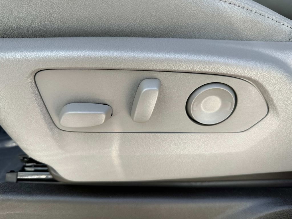 New 2026 GMC Sierra 1500 SLT w/ SLT Premium Package image 24