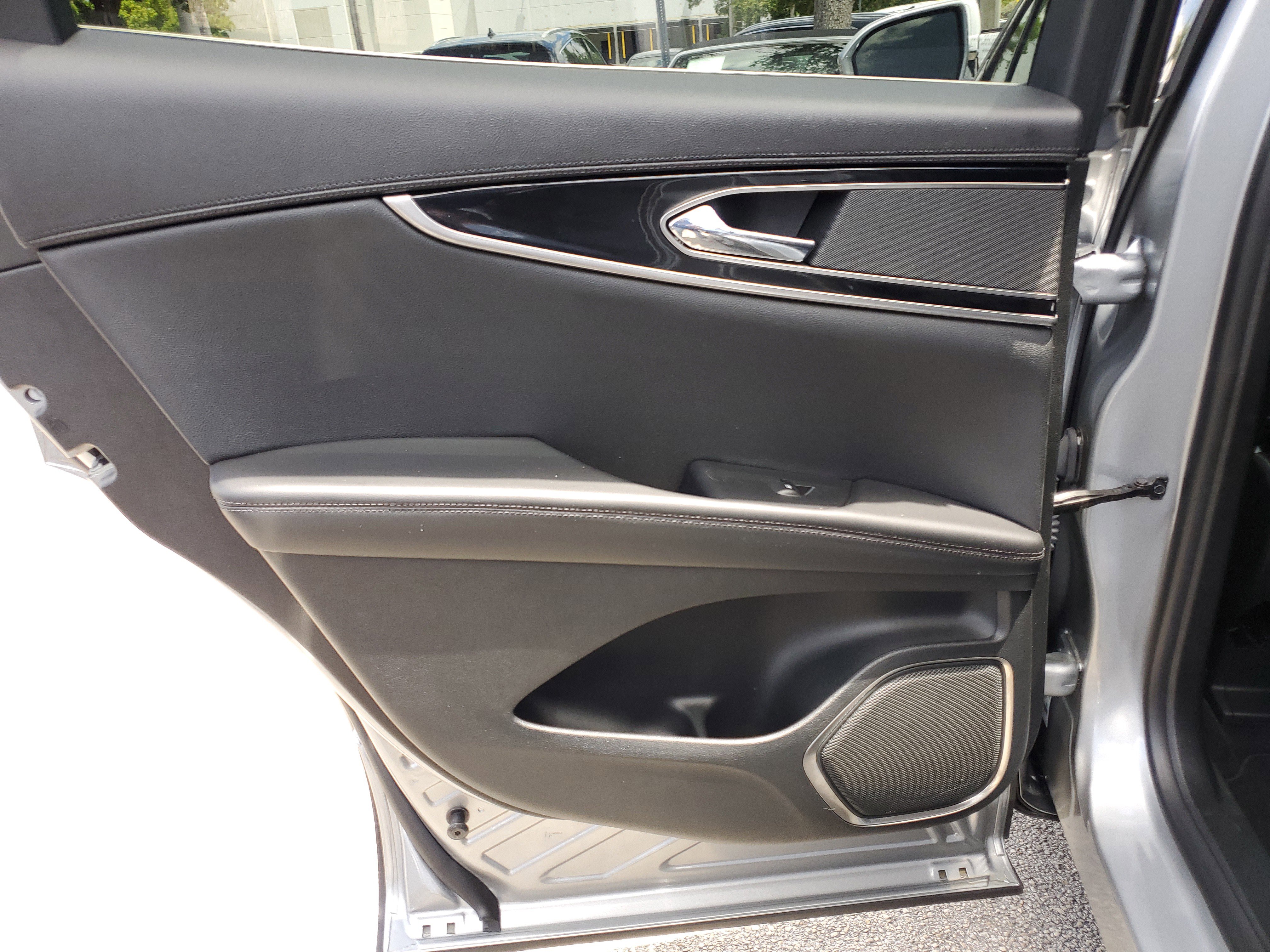 Certified 2023 Lincoln Nautilus AWD image 10