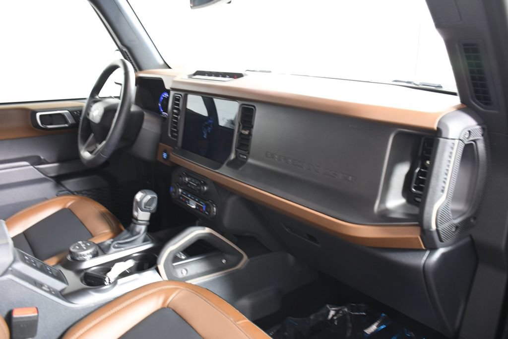 Used 2024 Ford Bronco Outer Banks AWD/4WD image 19