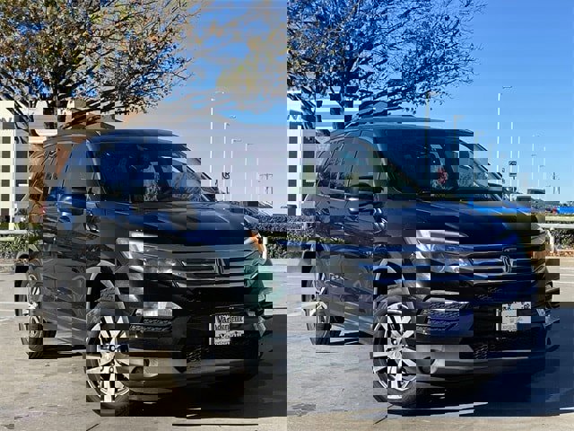 Used 2016 Honda Pilot EX image 2