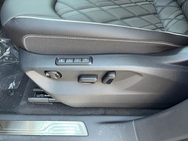 New 2026 Volkswagen Atlas SEL Premium R-Line image 17