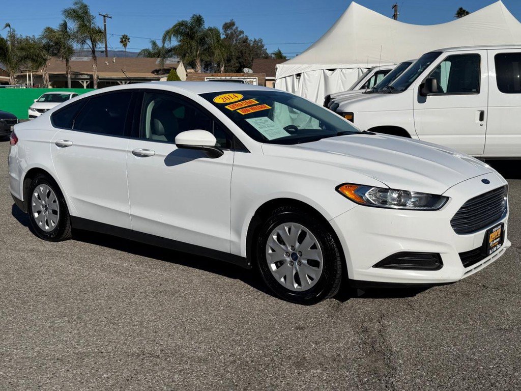 Used 2014 Ford Fusion S image 3