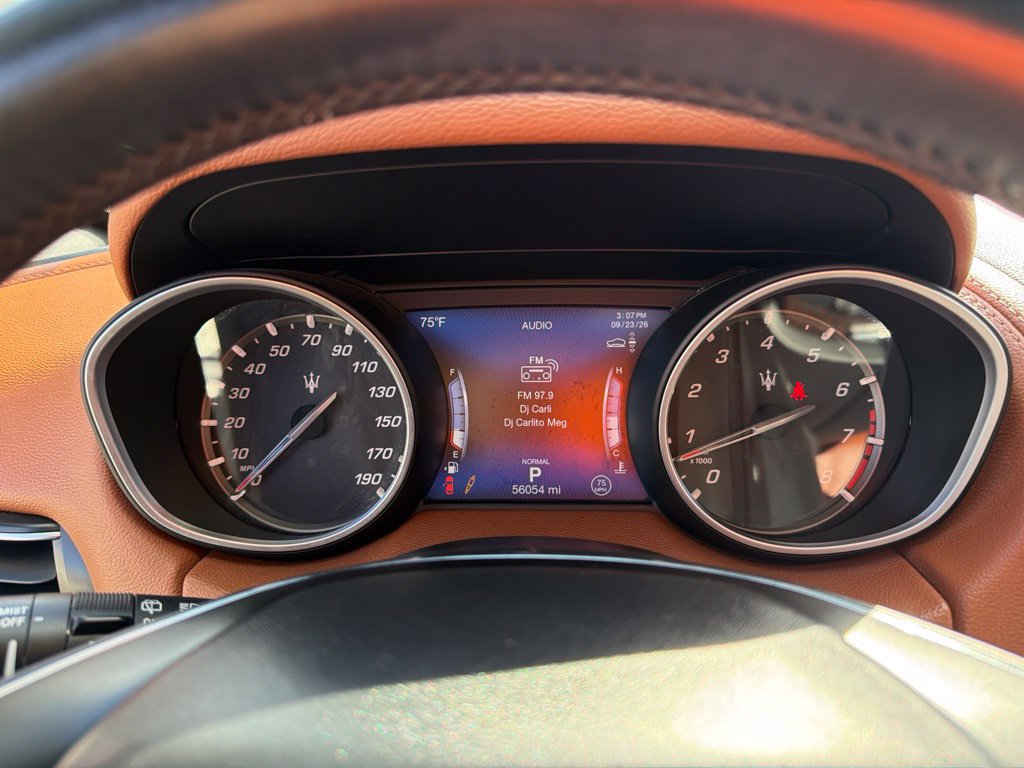 Used 2019 Maserati Levante AWD/4WD image 31