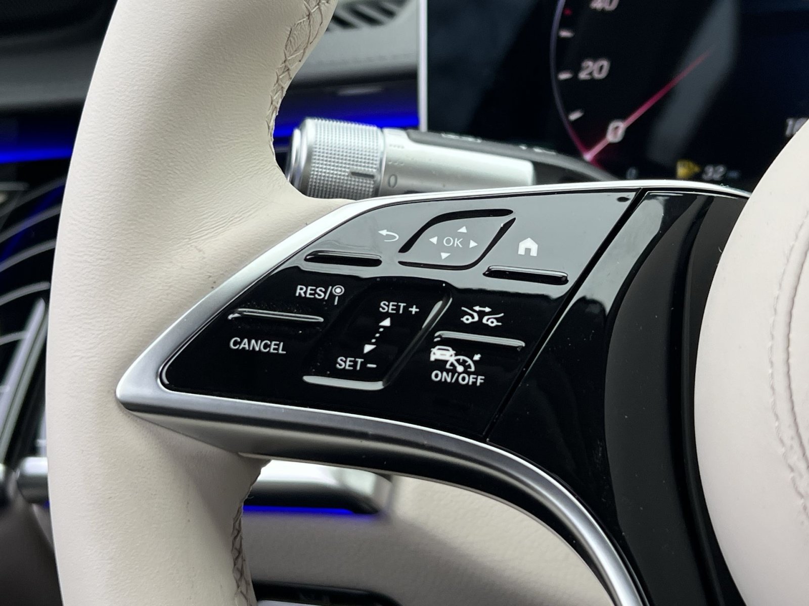 New 2026 Mercedes-Benz S 580 4MATIC Sedan image 31