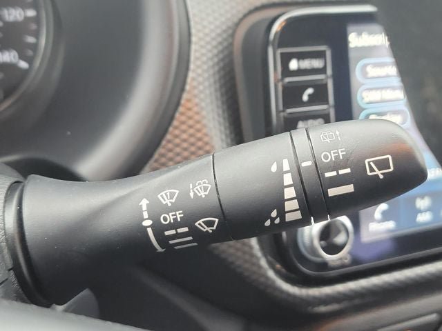 Used 2023 Nissan Kicks SV FWD image 18