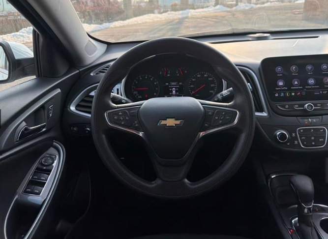 Used 2024 Chevrolet Malibu LT FWD image 7