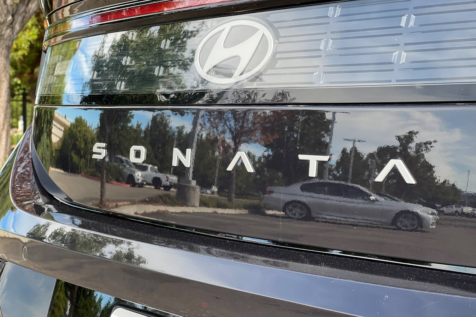 Used 2025 Hyundai Sonata Limited FWD image 50