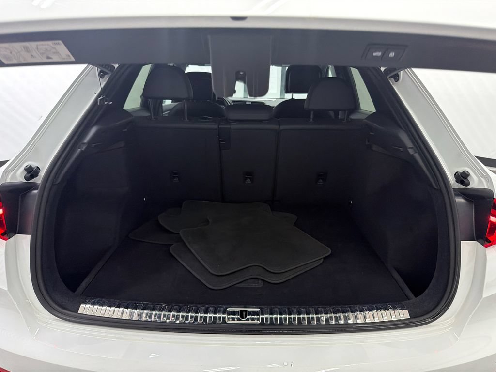 Used 2024 Audi Q3 2.0T Premium AWD/4WD image 19