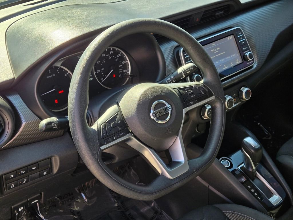 Used 2020 Nissan Kicks S FWD image 22