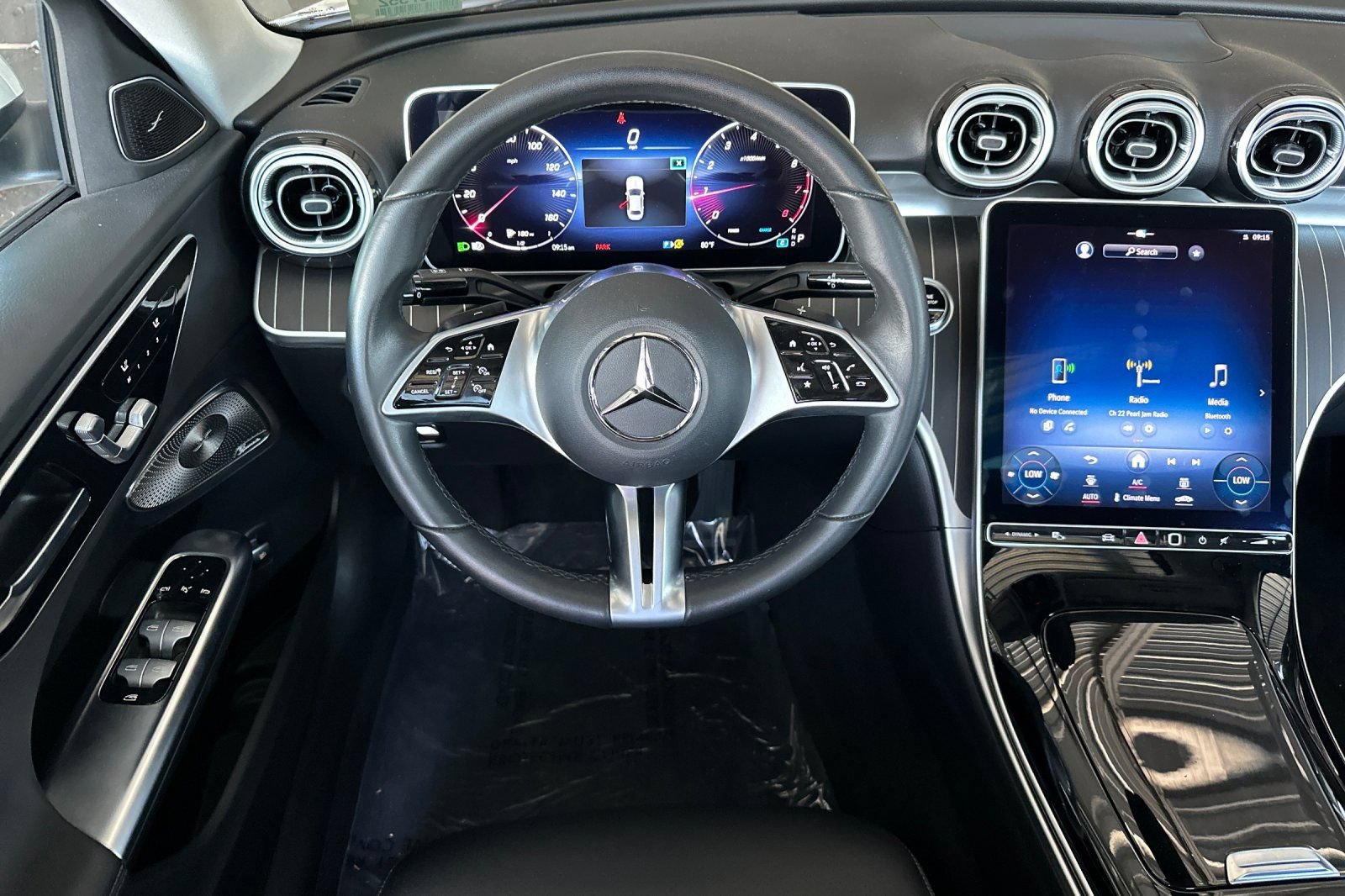 Used 2023 Mercedes-Benz C 300 Sedan image 15