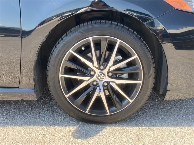 Used 2022 Toyota Camry SE image 9
