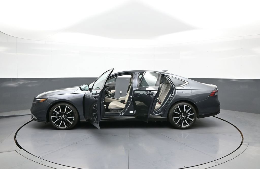 Certified 2024 Honda Accord Touring image 42