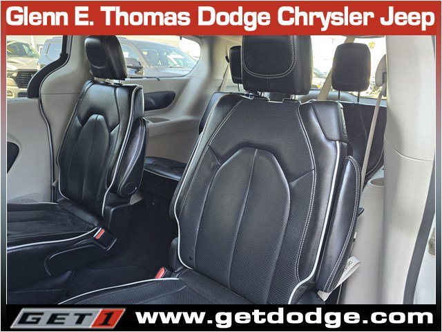 Certified 2024 Chrysler Pacifica Limited image 26
