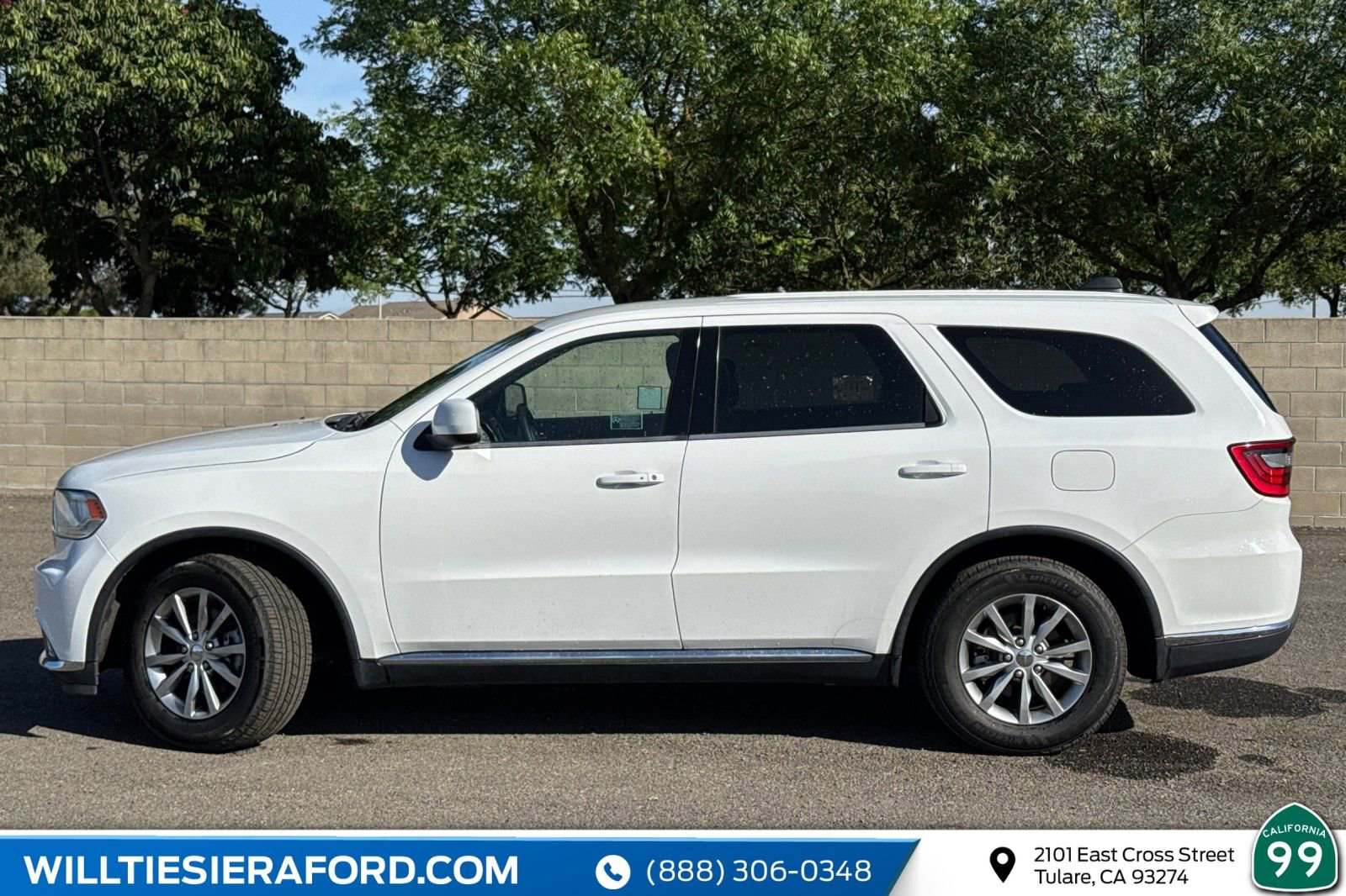 Used 2017 Dodge Durango SXT w/ 3rd Row Seating Group RWD image 8