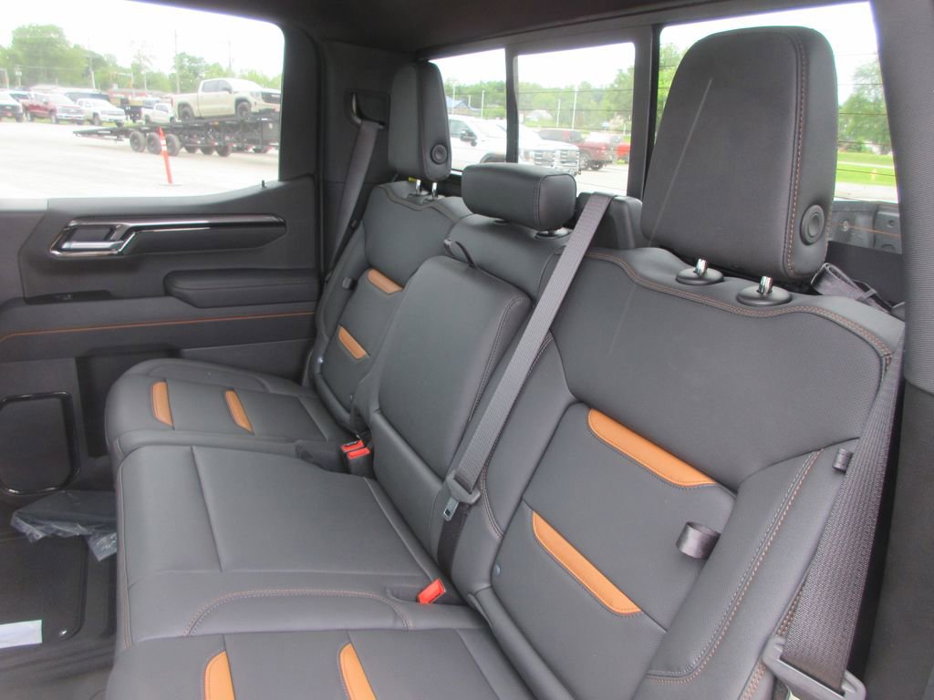 New 2026 GMC Sierra 1500 AT4 w/ AT4 Premium Package AWD/4WD image 14