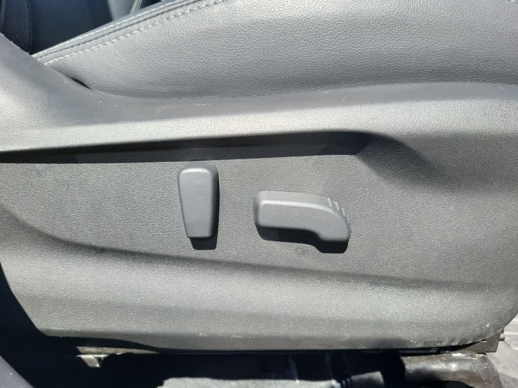 Used 2022 Subaru Forester Touring AWD/4WD image 31