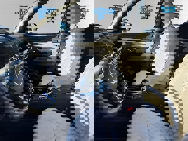 Used 2025 Hyundai Santa Cruz Limited image 17