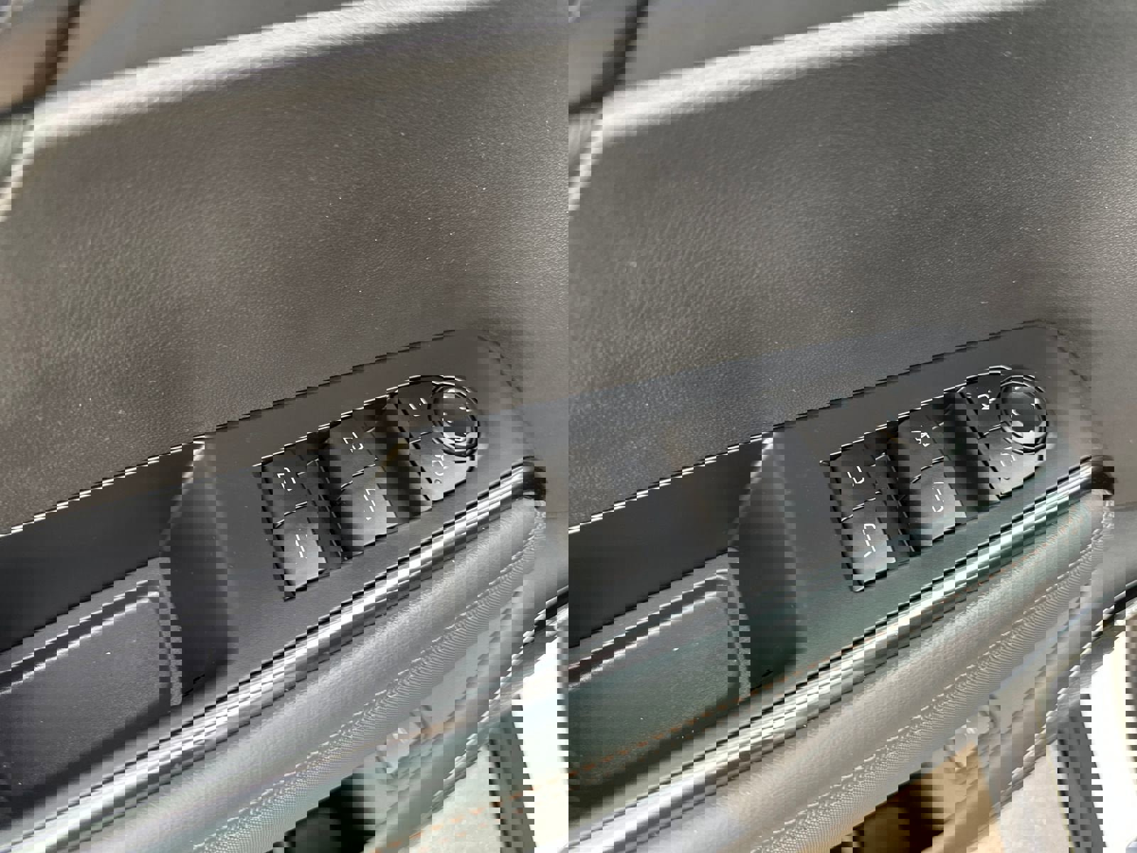 New 2026 GMC Acadia AT4 image 11