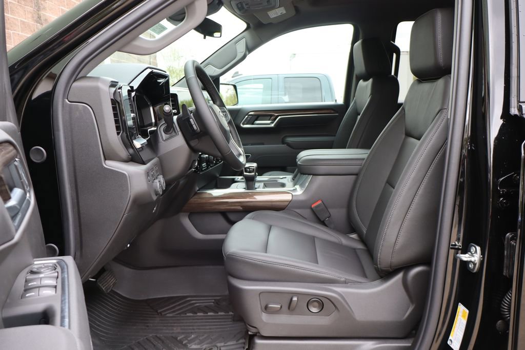 New 2026 Chevrolet Silverado 1500 LT Trail Boss w/ LT Trail Boss Premium Package AWD/4WD image 16