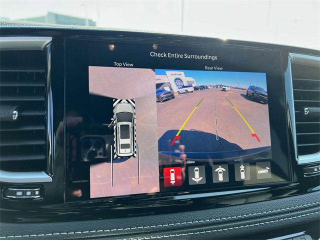 New 2025 Chrysler Pacifica Select image 2