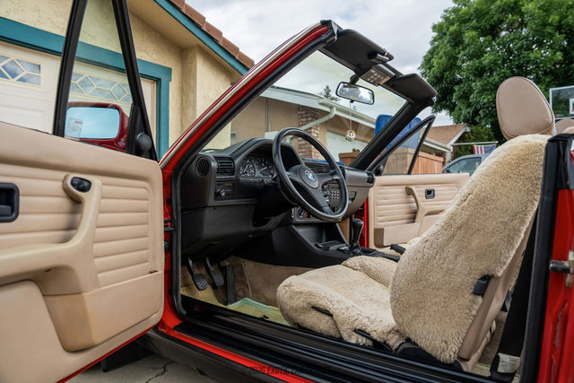 Used 1988 BMW 325i Convertible RWD image 27