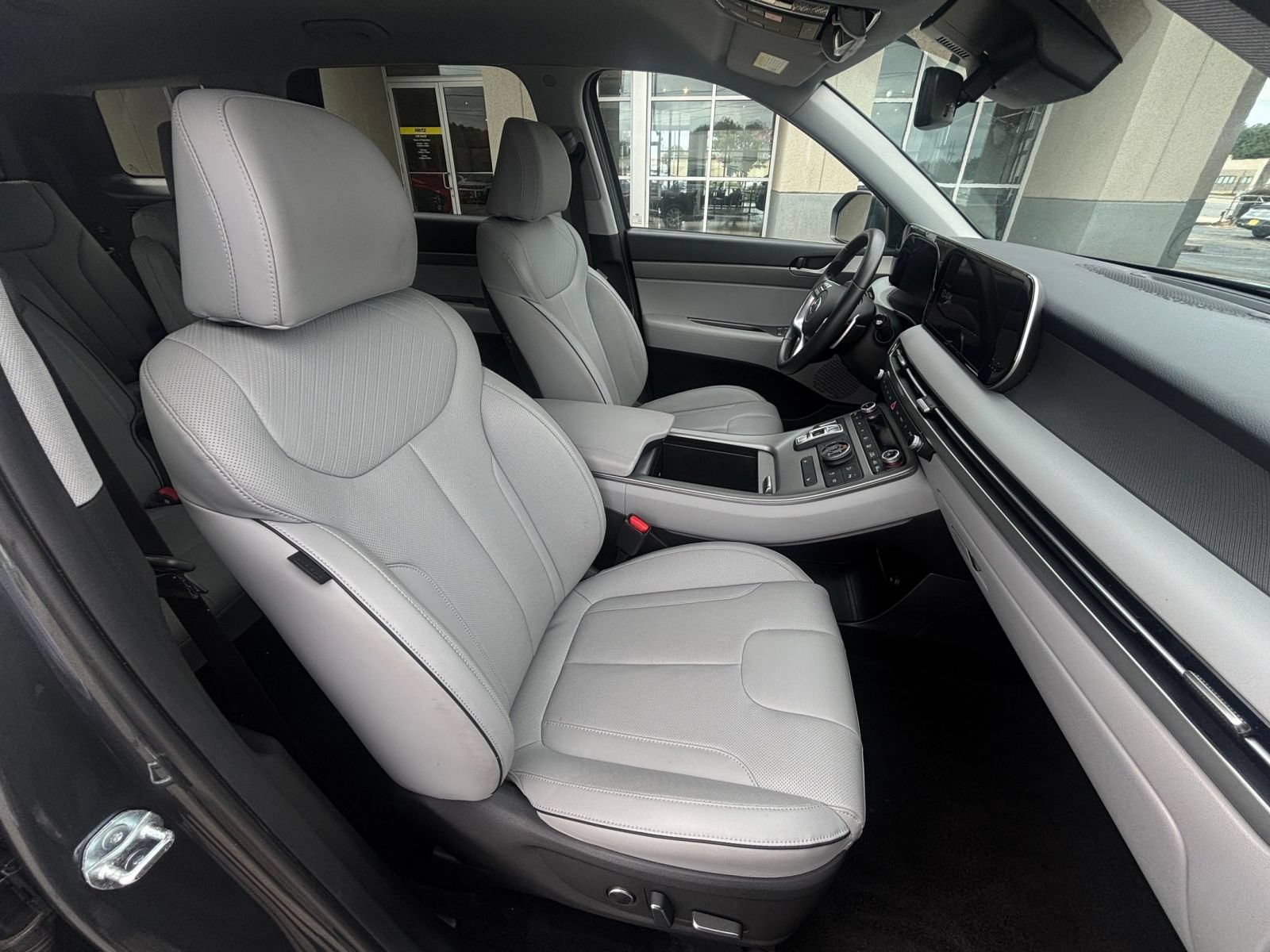 Used 2025 Hyundai Palisade SEL AWD/4WD image 39