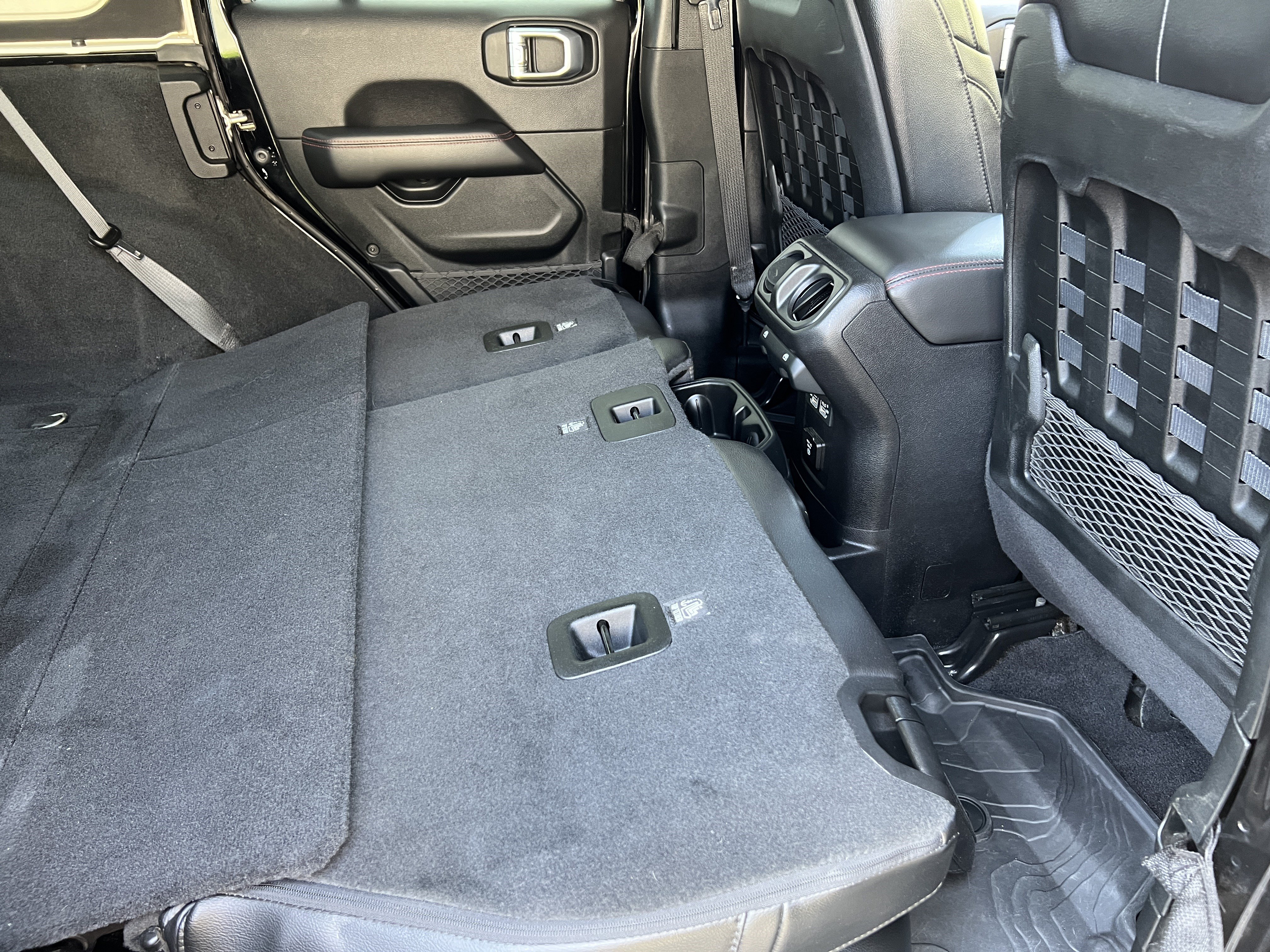 Used 2021 Jeep Wrangler Unlimited Rubicon w/ Uconnect 4C Nav & Sound Group AWD/4WD image 23