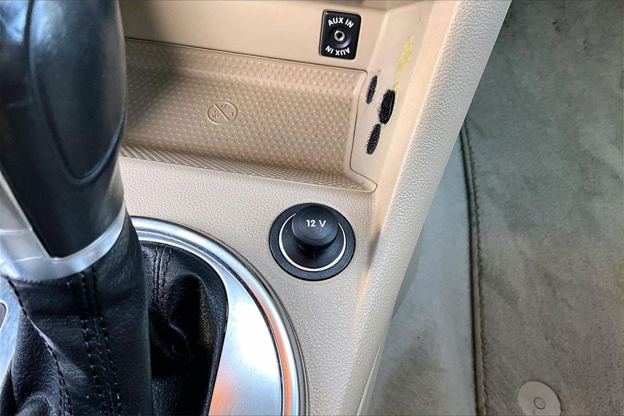 Used 2013 Volkswagen Beetle TDI image 13