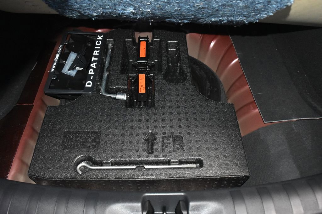 Certified 2023 Nissan Kicks SR w/ SR Premium Package image 30